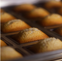 北海道産の小麦粉、シンプルな原材料を使用